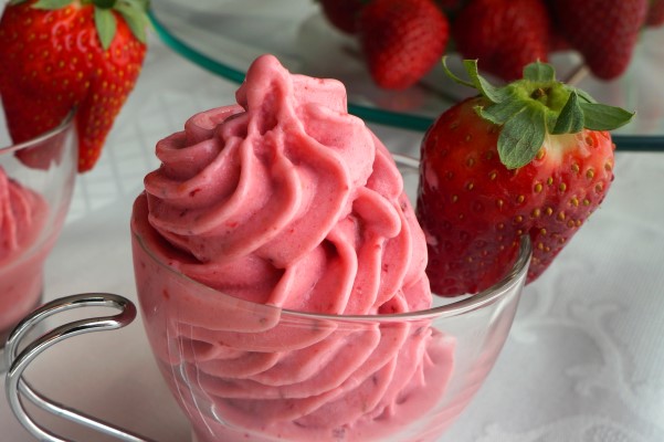 FROZEN YOGURT ΦΡΑΟΥΛΑ