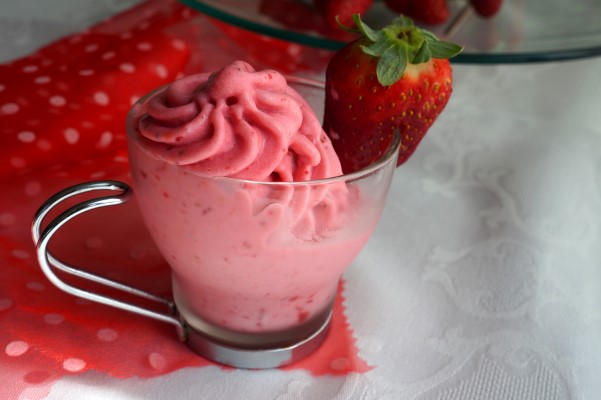 FROZEN YOGURT ΦΡΑΟΥΛΑ