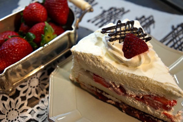 ΤΟΥΡΤΑ ΦΡΑΟΥΛΑ