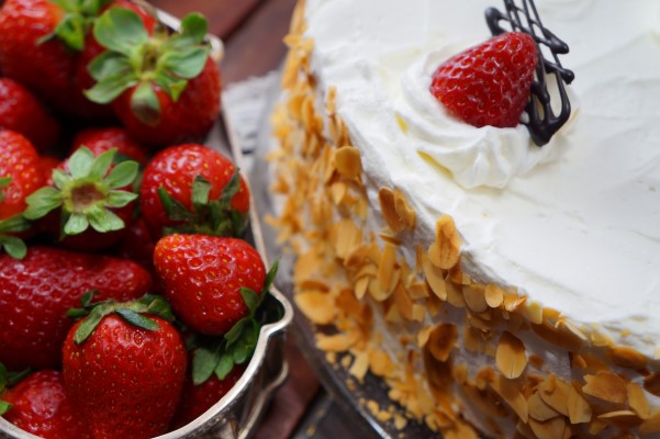 ΤΟΥΡΤΑ ΦΡΑΟΥΛΑ